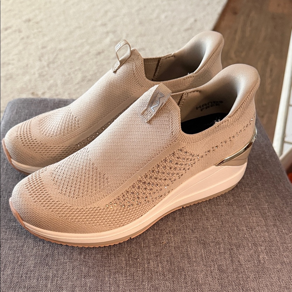 Skechers Beige Knit Slip-On Platform Sneakers
